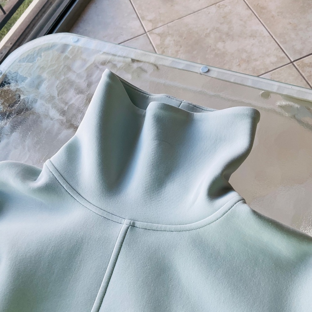 CALIA LONG SLEEVED TOP - Picture 9 of 9